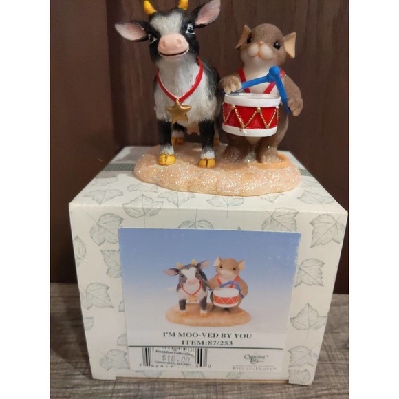 Set of 2 Charming Tails "I'm Moo-ved By You" & "Flying Leaf Saucer" with boxes - Picture 2 of 11